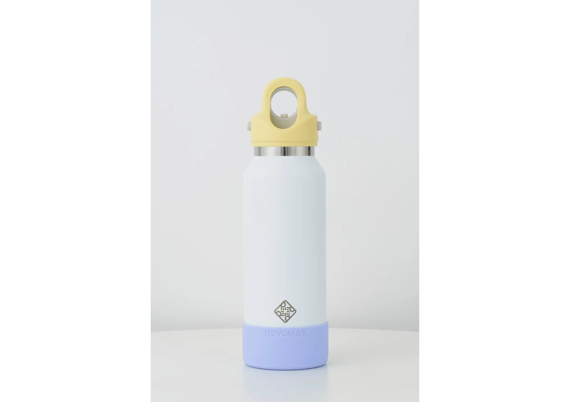 REVOMAX・ワンプッシュ開閉可能で炭酸対応・ホット・アイス可で万能な水筒。BYYOUカスタマイズ12ozslim(355ml)キャップとボトルとカバーお好きなカラーでオリジナルボトルができます。