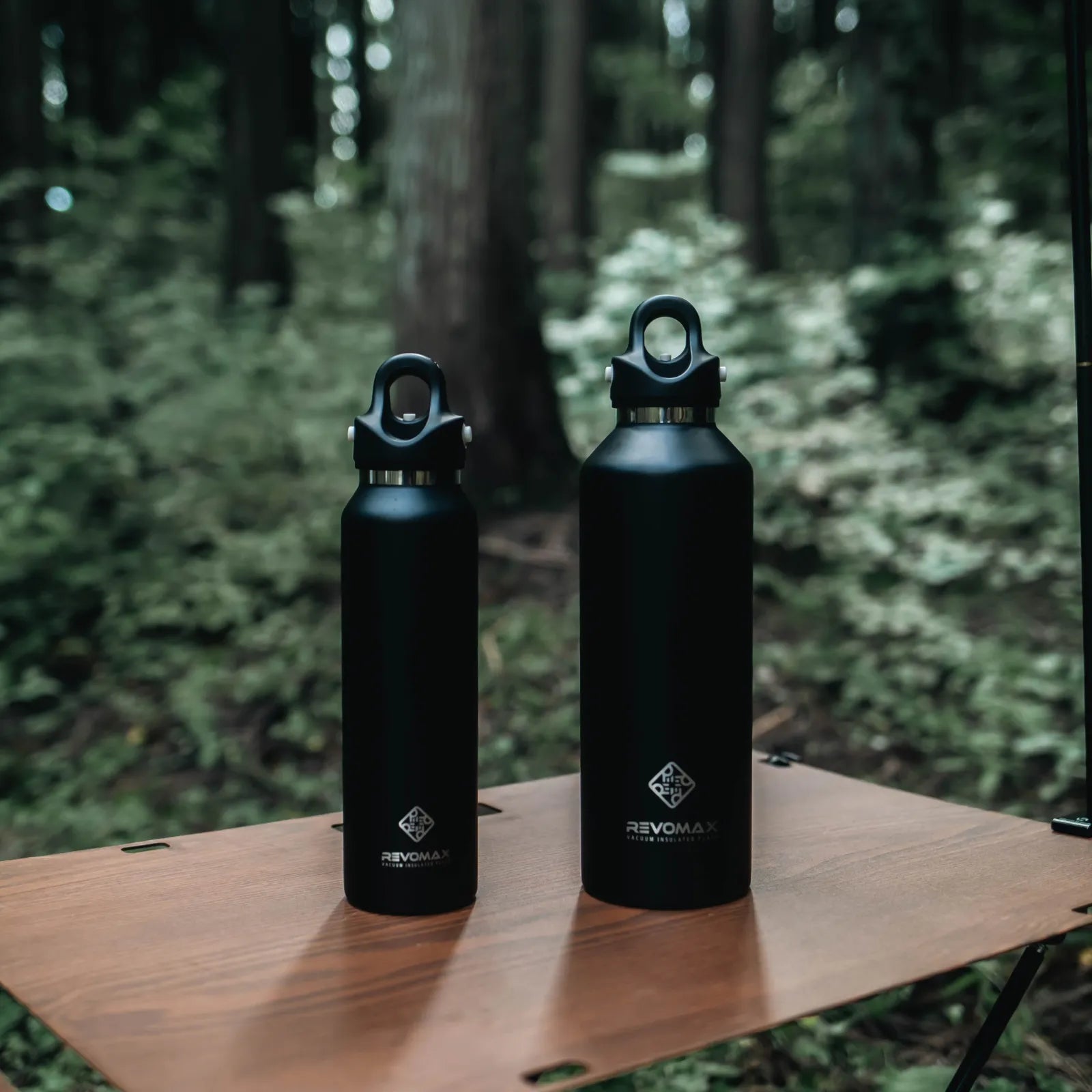 アメリカ、ポートランド発REVOMAX。最大の特長はワンプッシュ開閉可能で炭酸対応・ホット・アイス可で万能な水筒です。