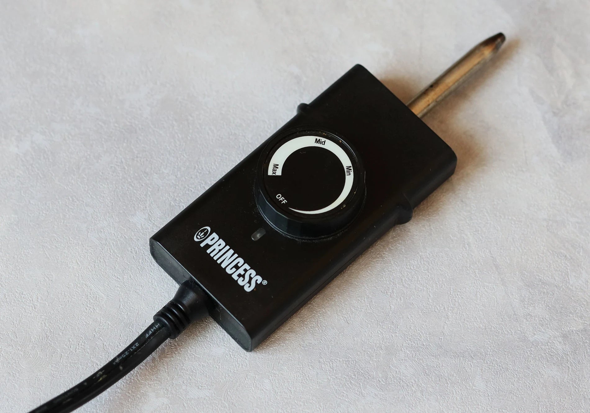 テーブルフォンデュ用アクセサリー_電源プラグ