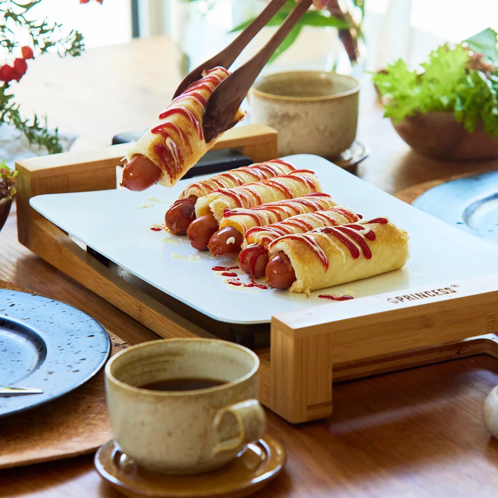 結婚祝いやギフトに喜ばれるおしゃれキッチン家電PRINCESSTablegrillminipure.
1-2人用に最適なミニサイズ