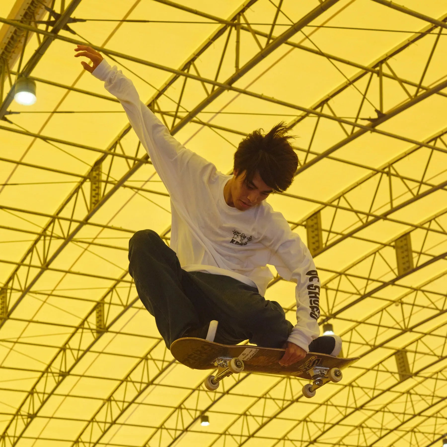 2024年よりREVOMAXが応援するプロスケーター根附海龍選手。世界に挑むパフォーマンスを支えるマイボトル。