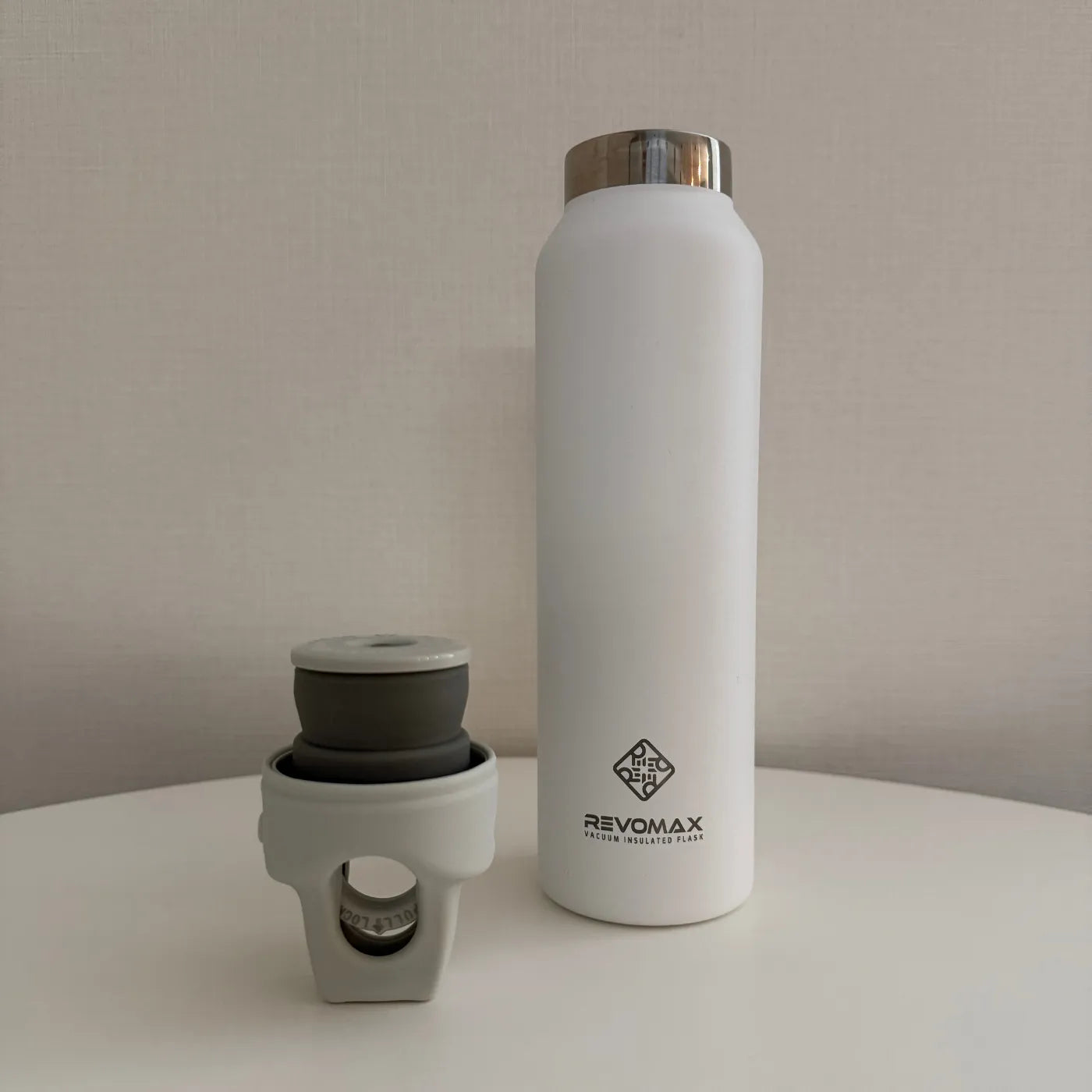 Yohji Yamamoto ヨウジヤマモトREVOMAX ノベルティ 水筒 Yohji Yamamoto pour homme×Revomax 水筒 ブラック｜【公式